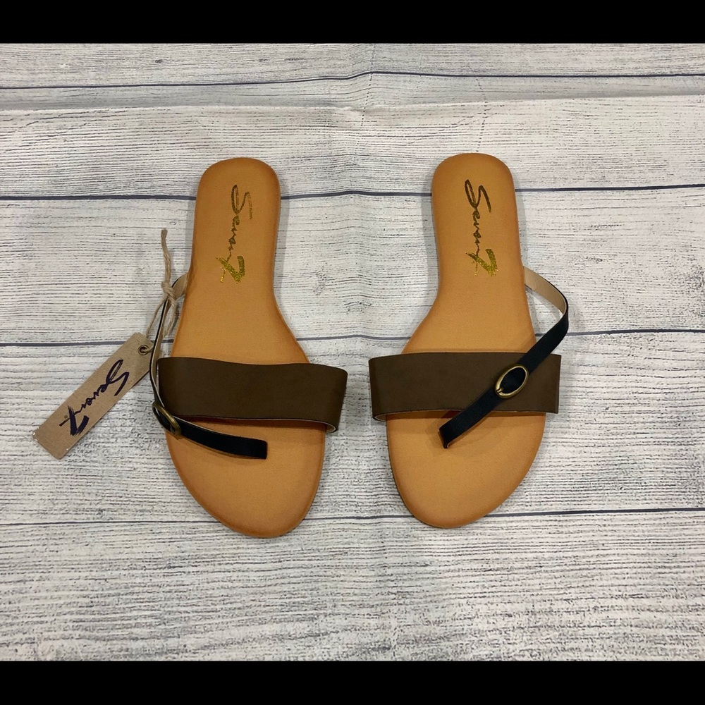 NWT seven 7 koopie sandals